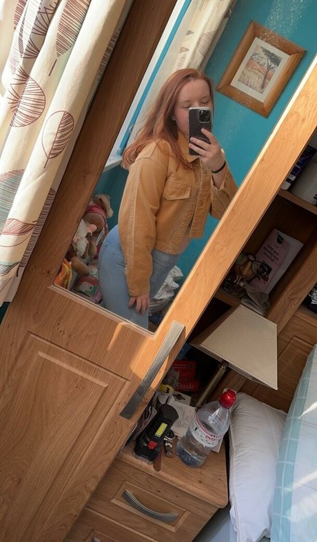 若い熟女OnlyFans ヌード 写真