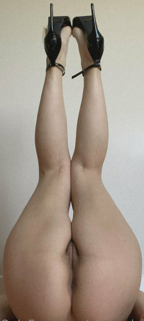 トゥワークオンリーファン セクシーxxx 画像