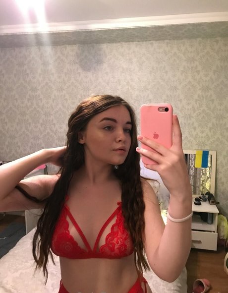 natural katie ポルノスター 美しい 画像