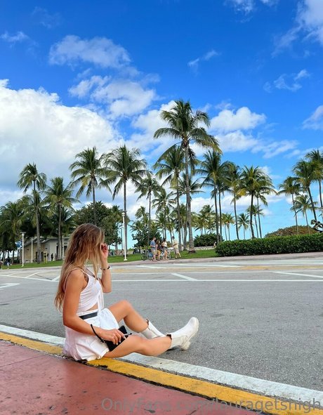 lauragetshigh xxxモデル 写真