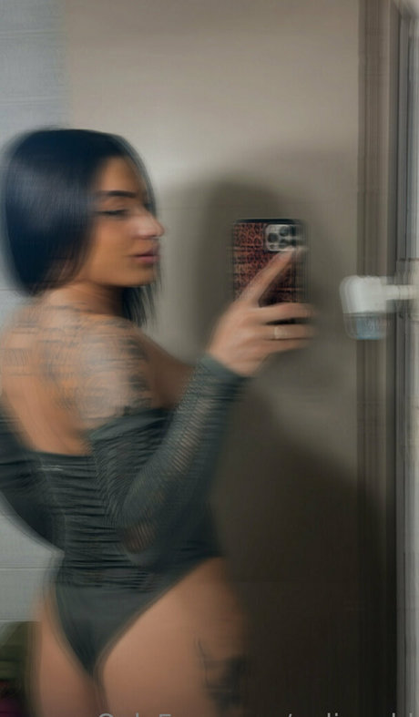 neliagold 独占モデル 画像