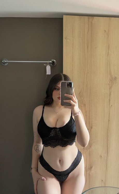 ガレガオンリーファンズ ホットヌード 写真