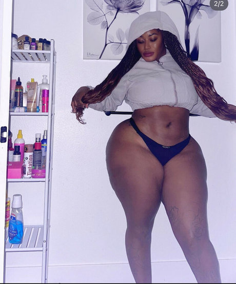 Didi Love 裸のスター 写真