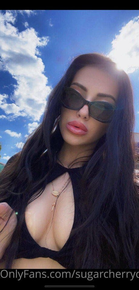 kinkyyvanessa ホットなポルノスター 写真