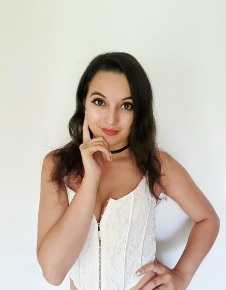 fox02summerfree 美しいモデル 画像