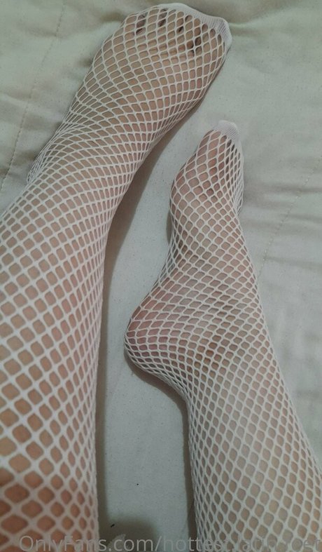 ブラック・ポーグ・オンリーファンズ セクシー 写真