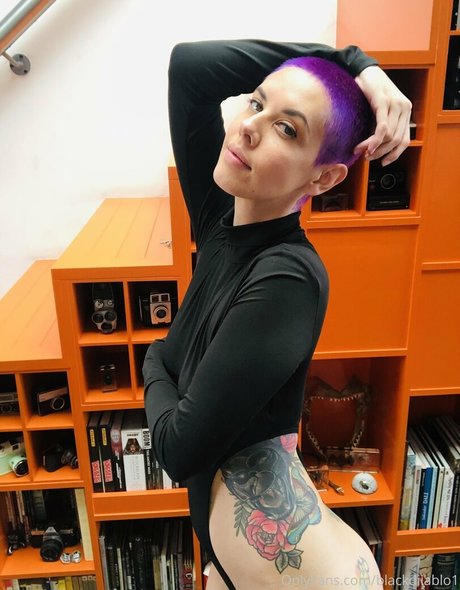 blackdiiablo セクシーモデル 写真