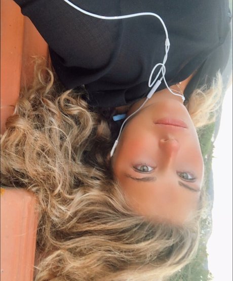 Shabel ホット女優 写真