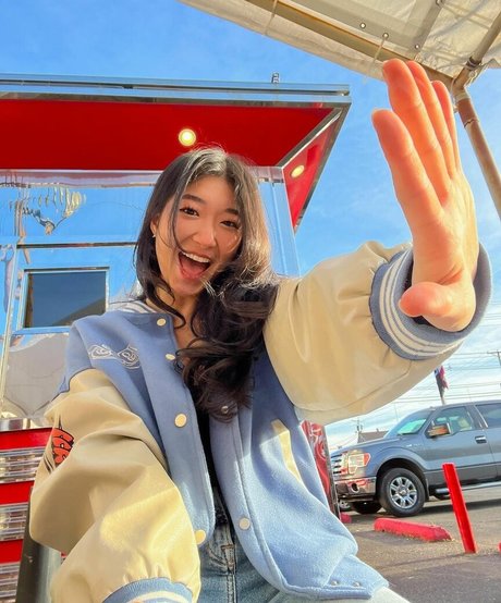 Sunnyliachoi アダルトスター 画像