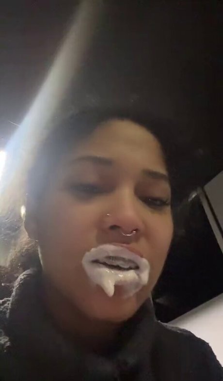 Momofebs xxxスター 写真