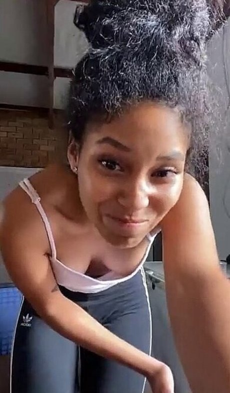 Momofebs 最高のモデル ギャラリー