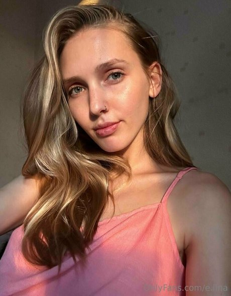 アナルパウグオンリーファンズ アートポルノ ギャラリー