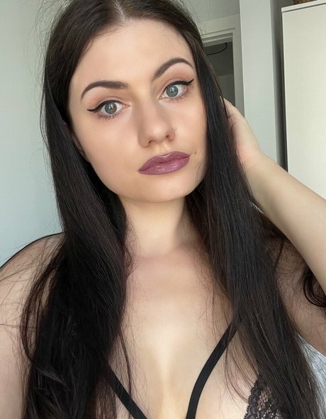 Nastya rosse ポルノスター セクシー ギャラリー