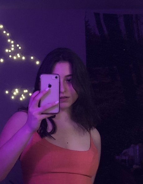 レズビアン ストラップオン OnlyFans 無料 写真