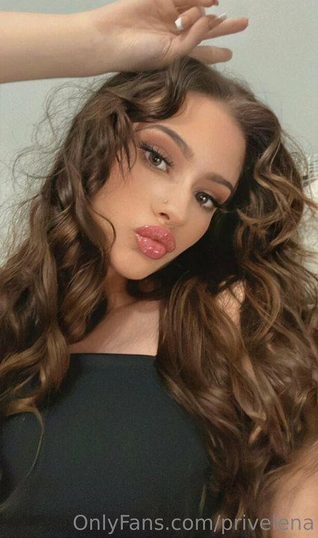 elenaprivates HD女優 写真