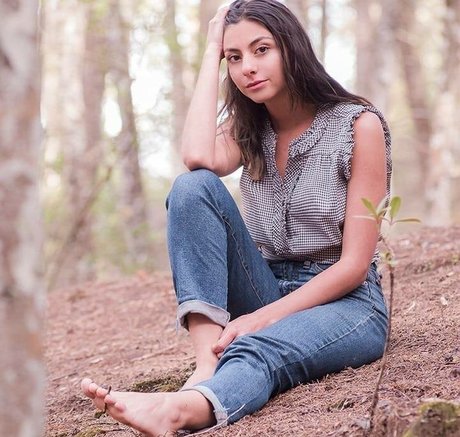 Manuela Velez セックスモデル 写真