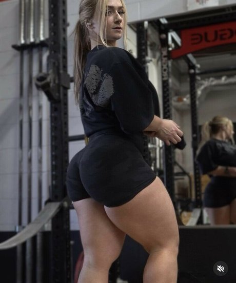 Kel saay ポルノスター ヌード ギャラリー