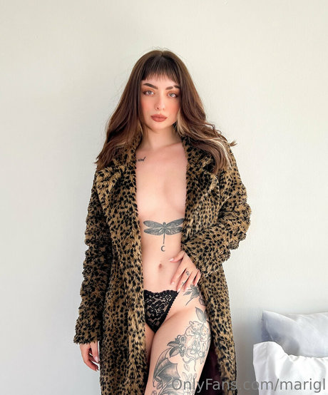 リップスオンリーファンズ 無料ヌード 画像