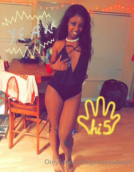 goddessdevyn 高品質女優 画像