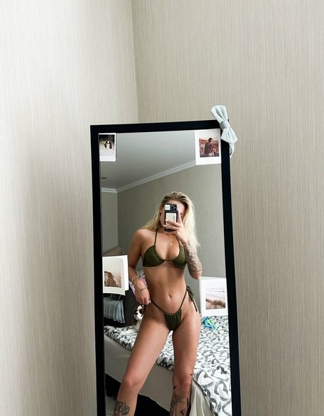 Arinawhynot トップモデル 画像