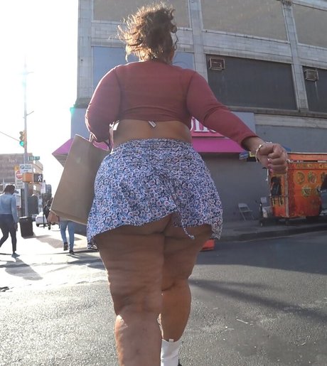 Goddess Naughtia アートスター 写真