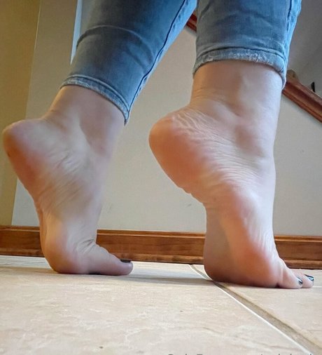 solelygia セックスモデル 画像