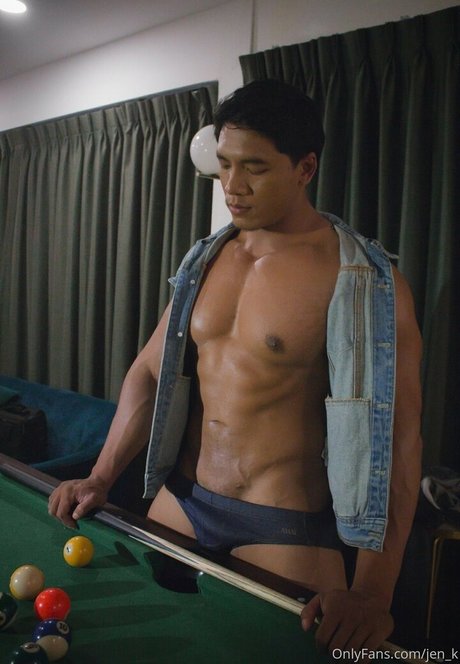 アマチュアペッギングOnlyFans ヌード 写真