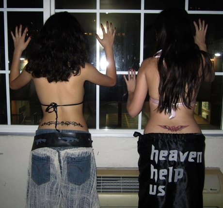 Claudia Perez ポルノモデル 写真