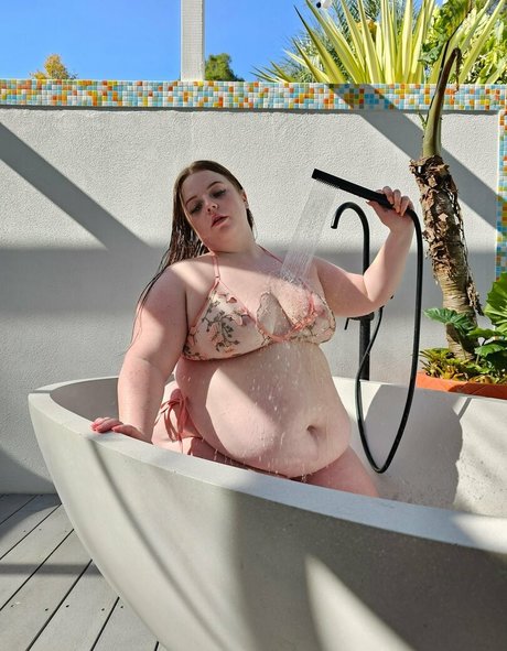 コスプレ フェムボーイ オンリーファンズ ホットヌード ギャラリー