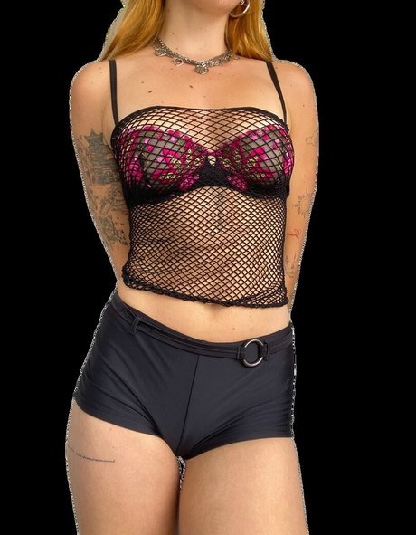 maaddielewis 最高のモデル ギャラリー