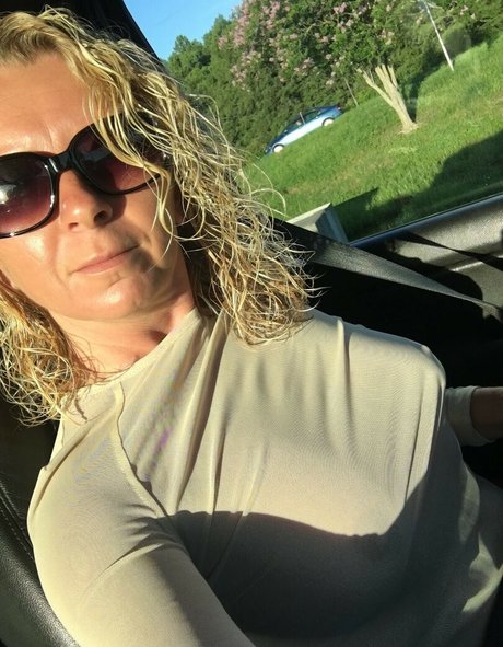 Naughty Jeanette 美しいポルノスター 写真