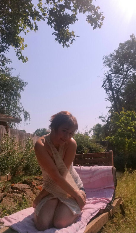 Phaestar 裸のスター 写真