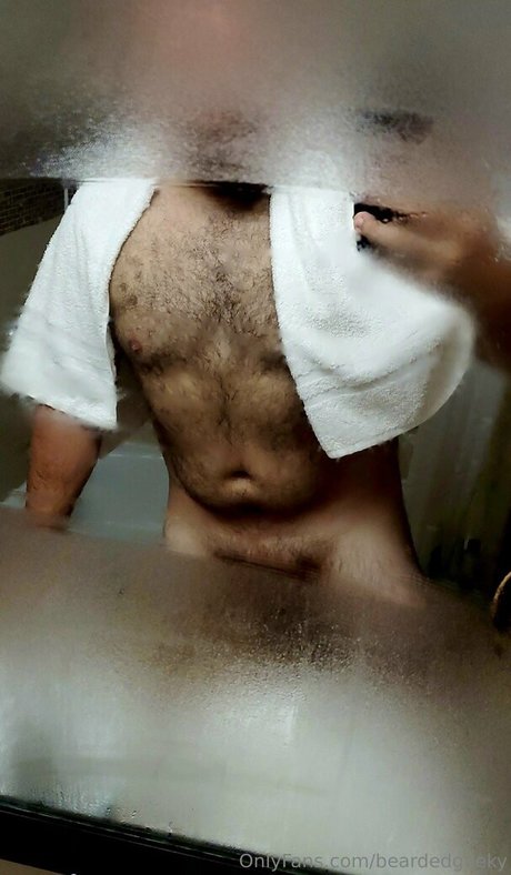 beardedgeeky xxxスター 写真