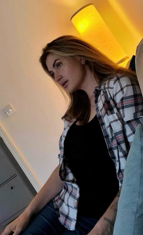 コスプレファックOnlyFans 無料裸 画像