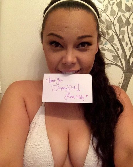 Molly Songbird ポルノモデル 画像