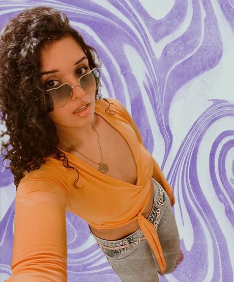 Chloe Alexander 無料スター ギャラリー