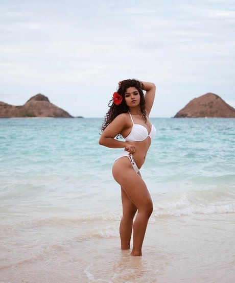 Chloe Alexander 素敵なスター ギャラリー