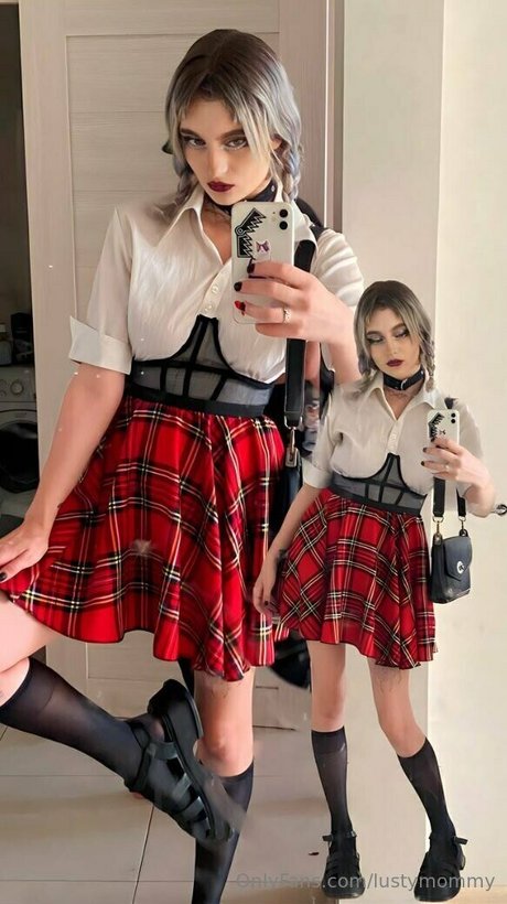 かわいい赤毛のOnlyFans パーフェクト 画像