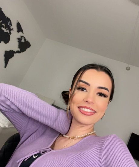 ティーンのおっぱいOnlyFans アートヌード ギャラリー