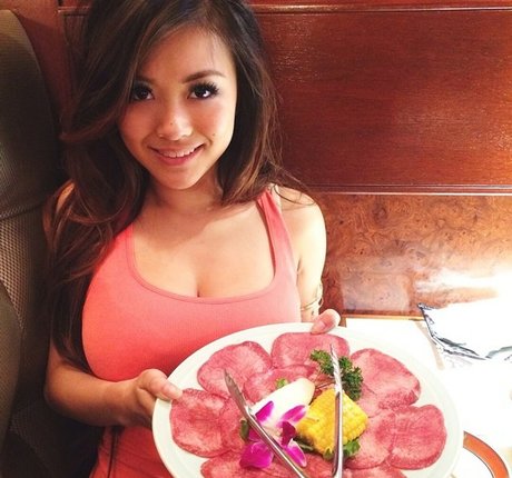 Rey Trajano かわいいスター 写真