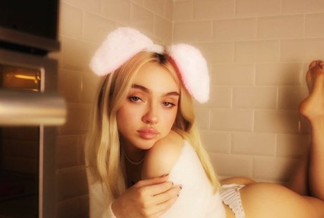 adelewilson__ アートモデル 画像