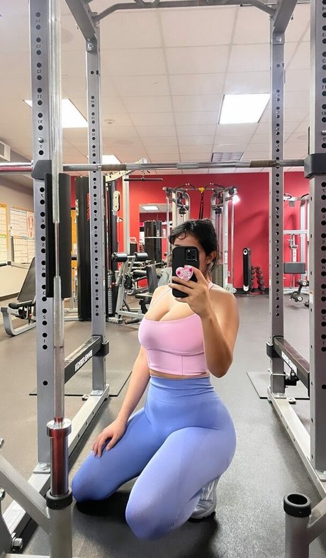 18歳のOnlyFans エロチック 写真