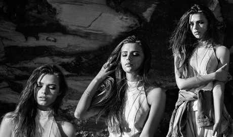 Indiana Evans ポルノ女優 写真