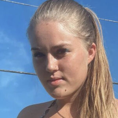 River Nipper 完璧なポルノスター 画像