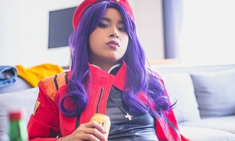 ニューハーフ巨乳OnlyFans アートヌード ギャラリー