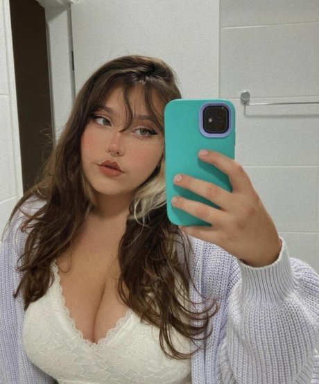 RED Mariana セクシー女優 画像