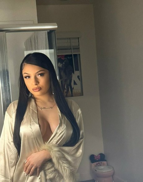 lainabaabyxo profile image