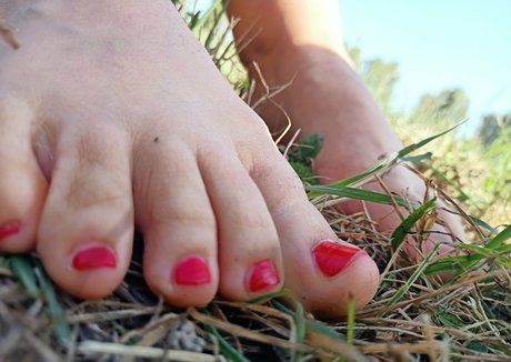 sweet noemi elena ヌードのポルノスター ギャラリー