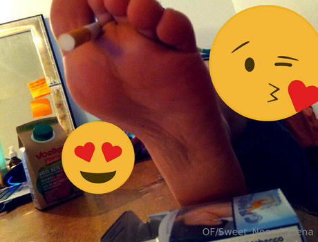 ビキニストリップOnlyFans ヌード 画像