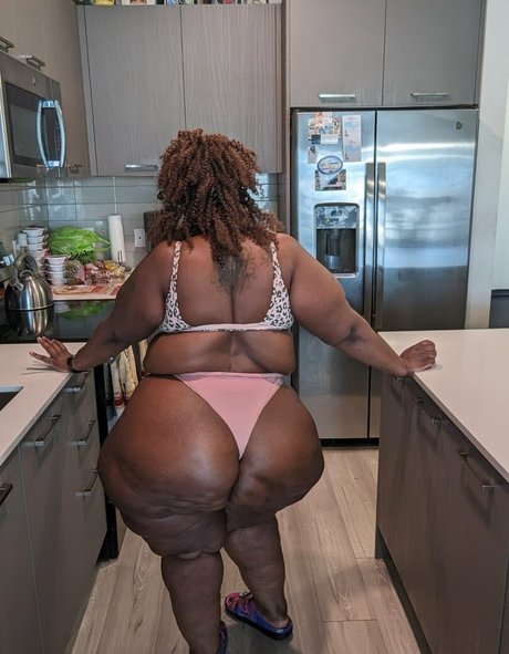 ms thickerthan ポルノスター 独占 写真